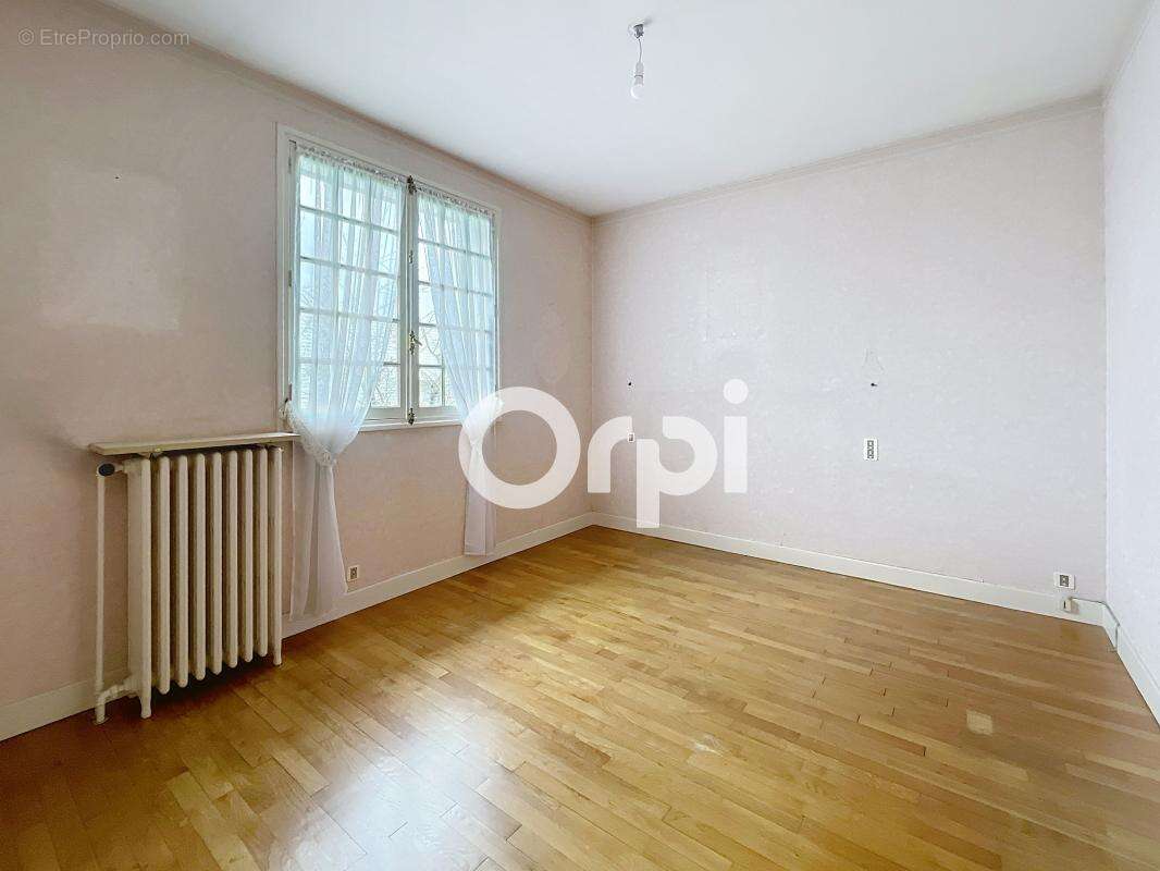 Maison à BRIVE-LA-GAILLARDE