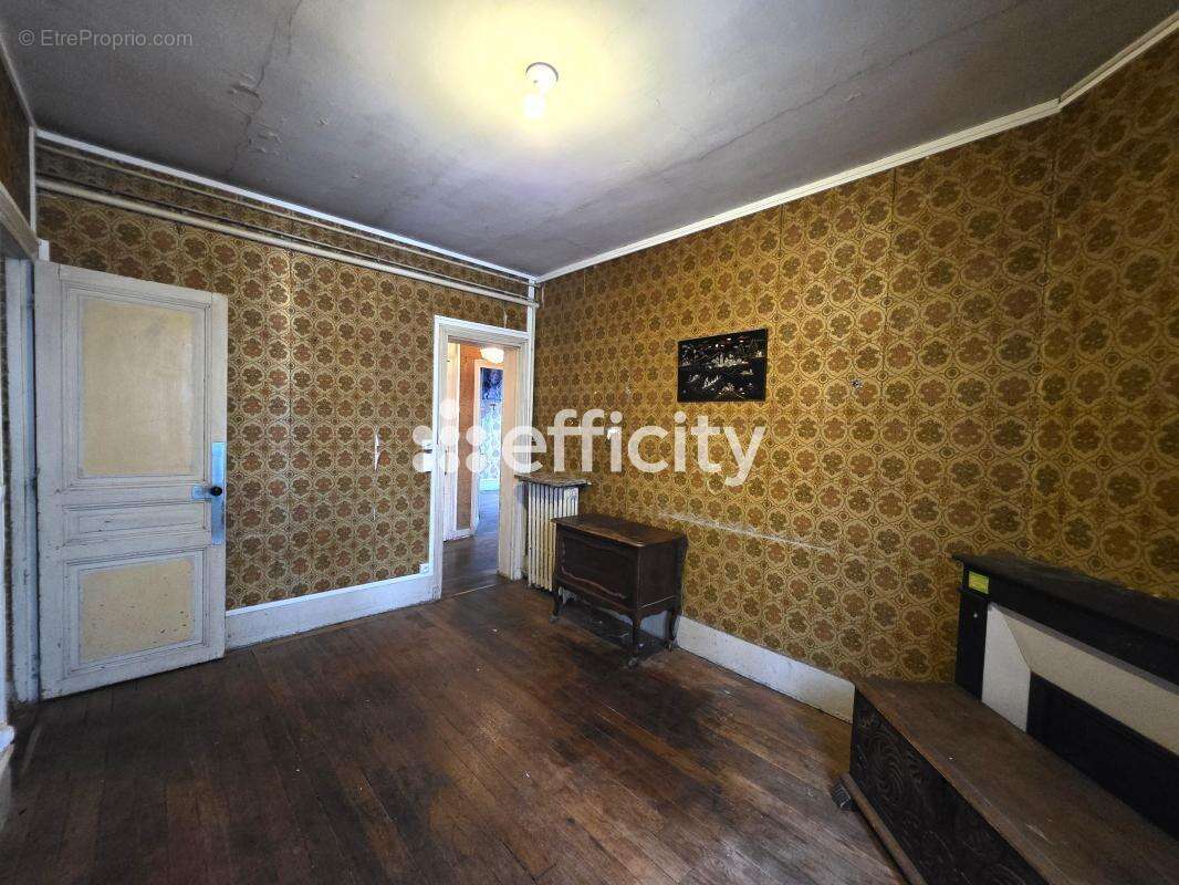 Appartement à CLICHY