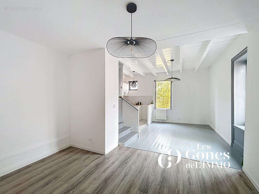 Appartement à CRAPONNE