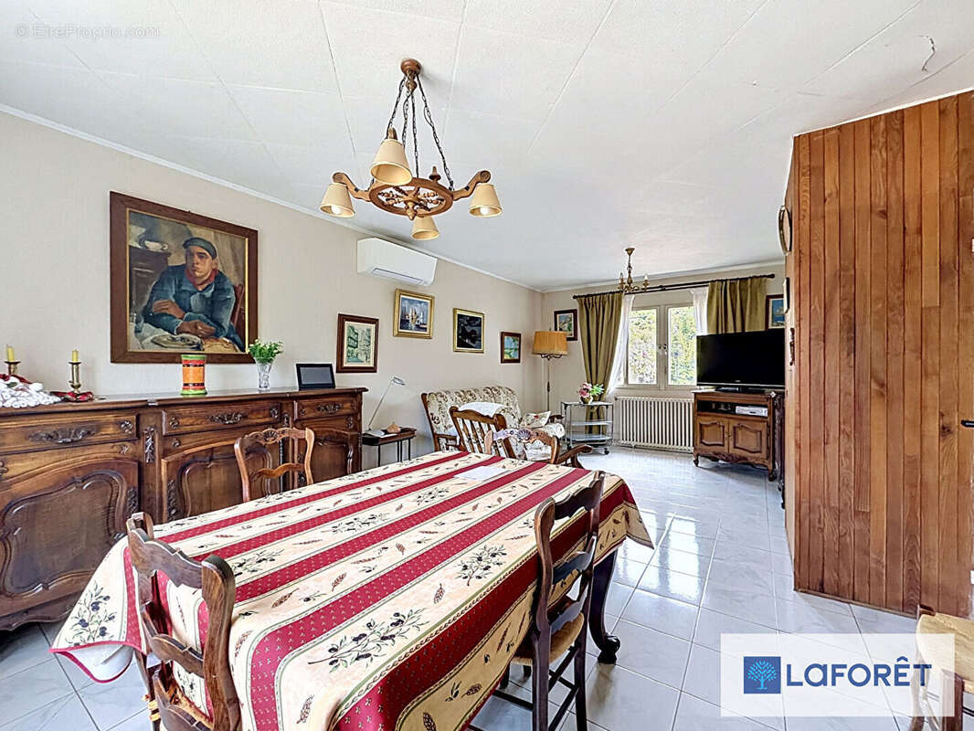 Maison à LE PLESSIS-TREVISE