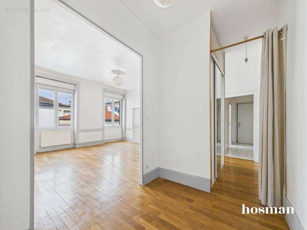 Appartement à LYON-8E