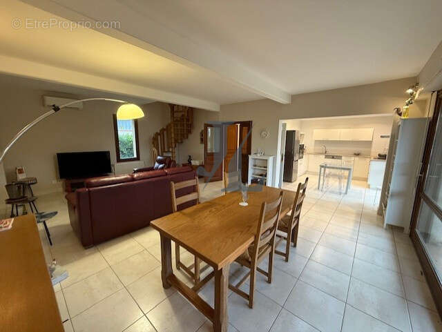 Maison à PORTES-LES-VALENCE