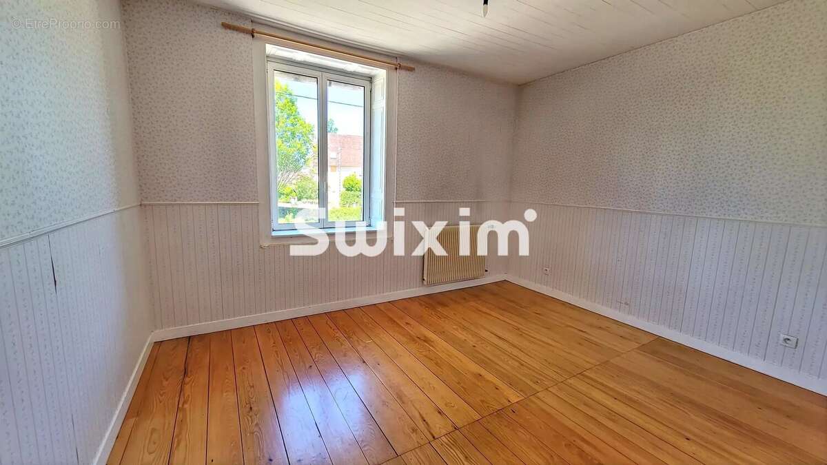 Propriété de caractère en pierre - photo 7