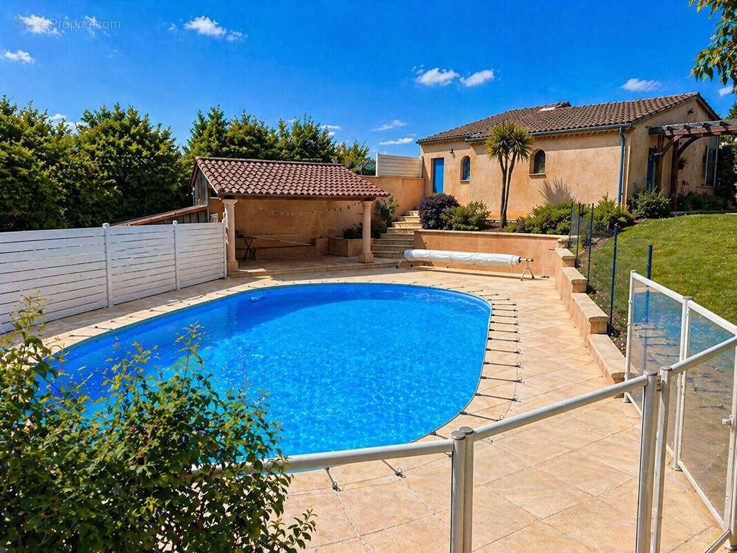 Maison à SAINTE-LIVRADE-SUR-LOT