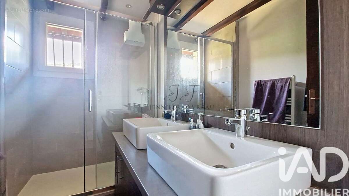 Photo 5 - Maison à FARGUES-SAINT-HILAIRE