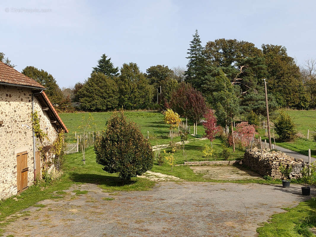 Maison à CHAMPSAC