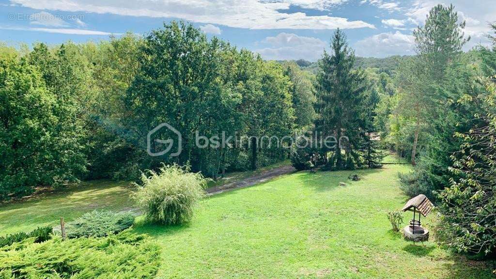 Maison à SAINT-MAURICE-MONTCOURONNE