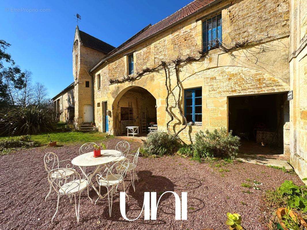 Maison à BRETTEVILLE-L'ORGUEILLEUSE