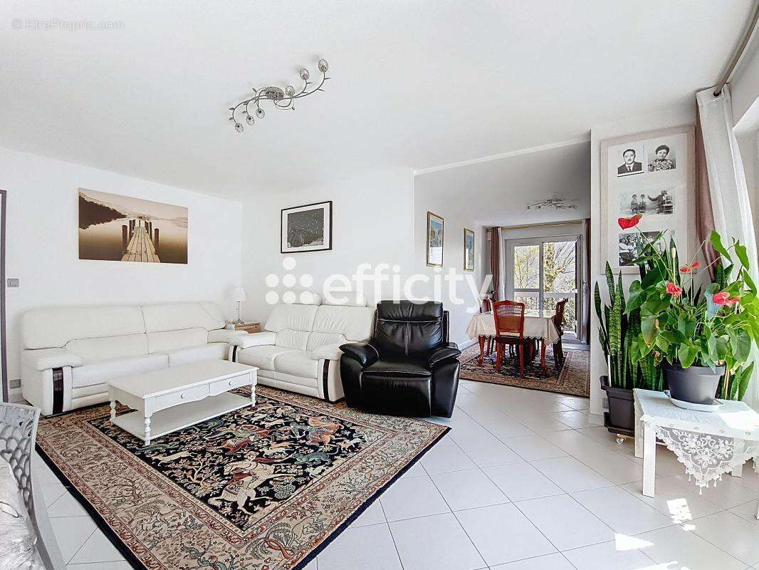 Appartement à SAINT-GRATIEN