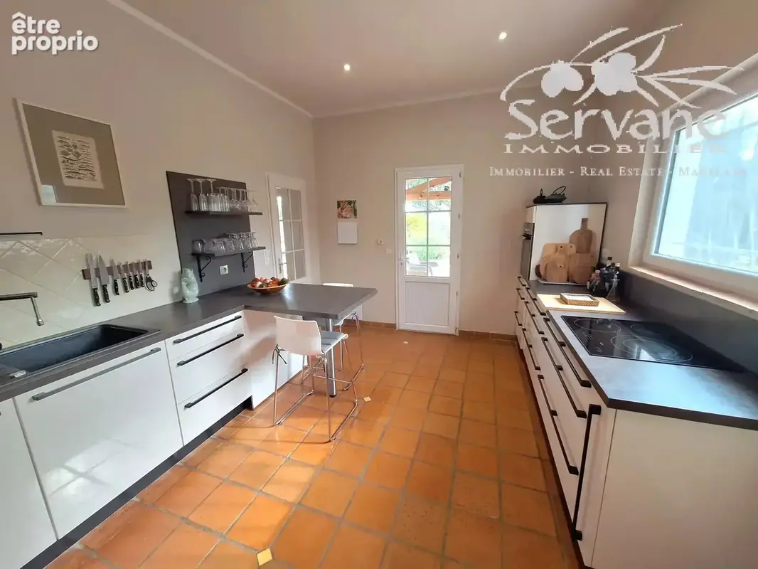 Cotignac tres belle villa avec terrain constructible - photo 13