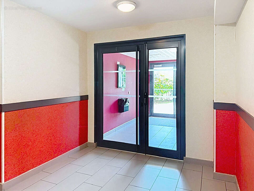 Appartement Eysines 3 pièce(s) 56.01 m2 - photo 7