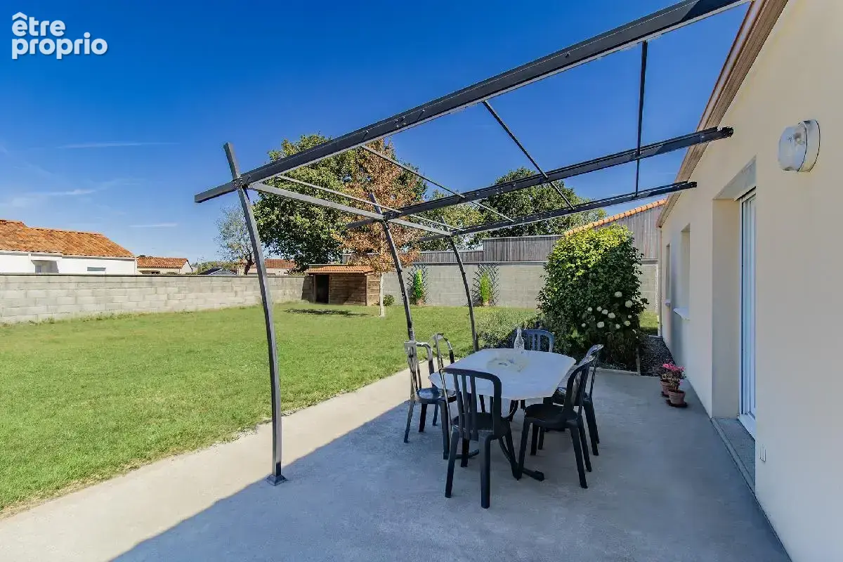 Posez vos valises, Maison impeccable de plain-pied de 85 m², 3 chambres sur parcelle boisée de 667 m² - photo 11