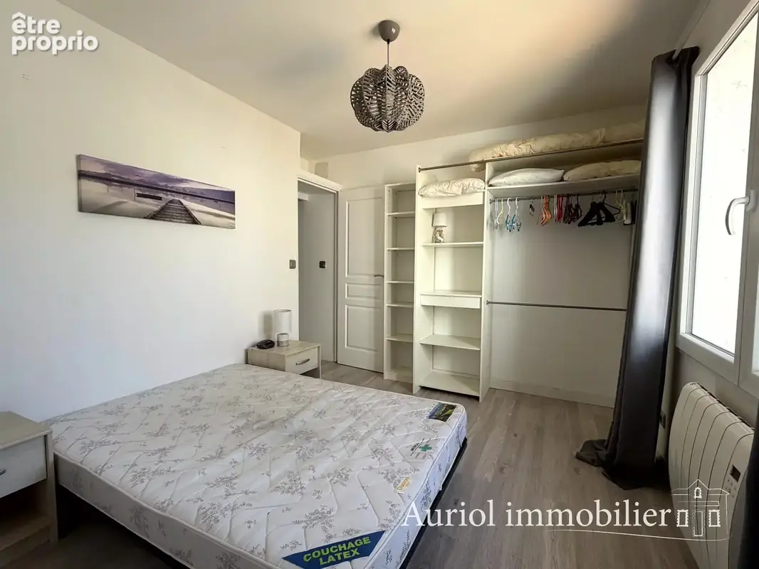 PEYPIN Villa 2 logements sur 3200 m2 terrain avec piscine et garage - photo 9