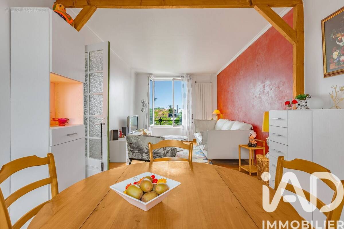 Photo 1 - Appartement à SAINT-MAUR-DES-FOSSES