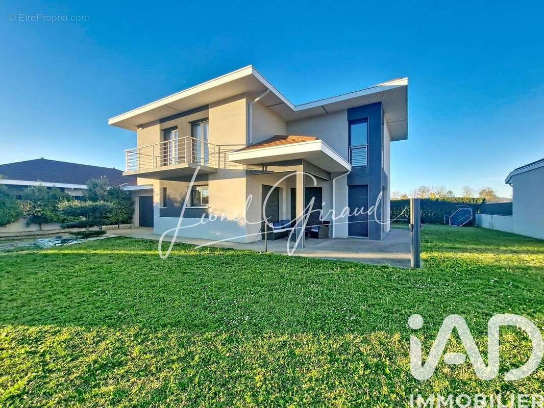 Photo 2 - Maison à BREZINS