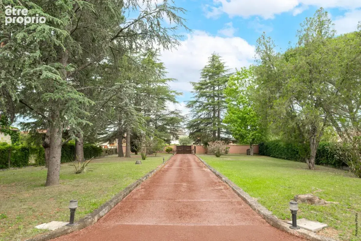 Terrain 910 m² plat, au calme CASTELGINEST - photo 3