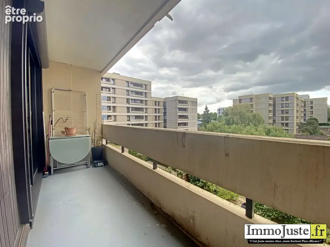 Appartement 4 pièces 80 m² à vendre à Elancourt (78990) - photo 4