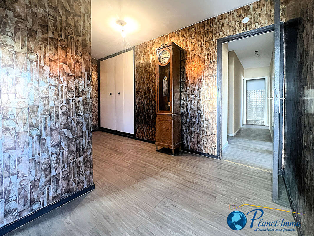 Appartement à SAINT-ETIENNE