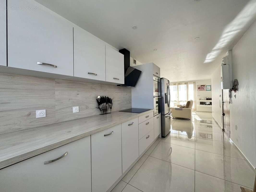 Appartement à ROGNAC