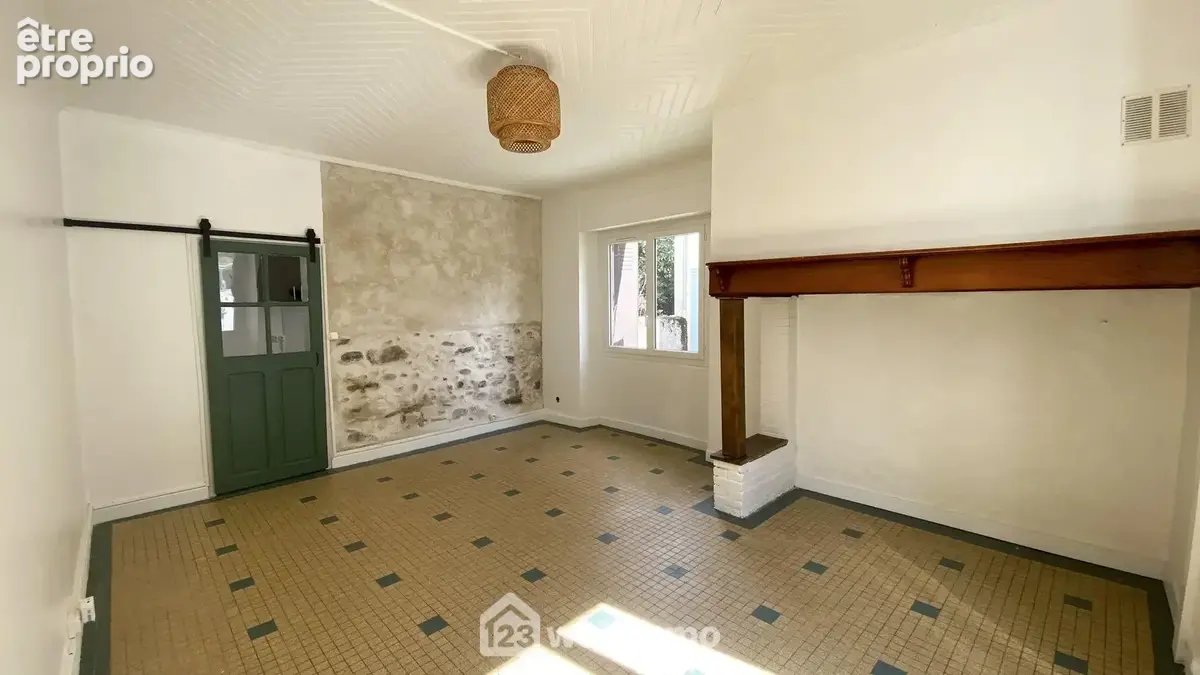 Maison à LESTELLE-BETHARRAM