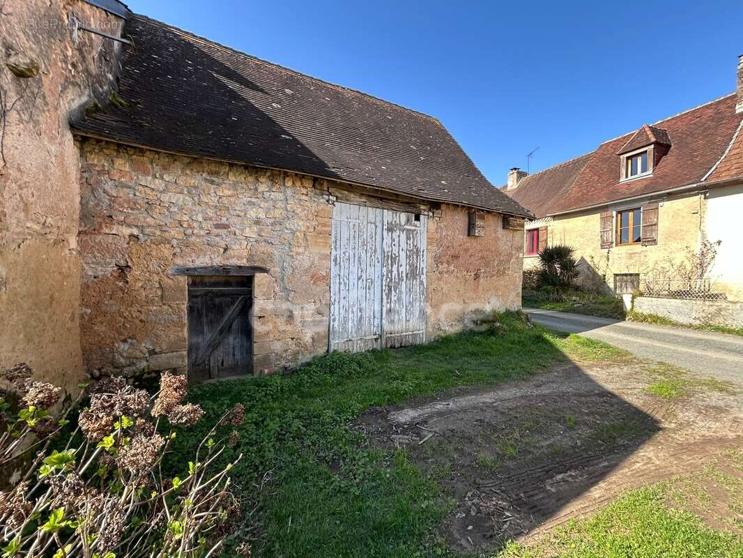 Maison à vendre 3 pièces HAUTEFORT (24) - photo 19