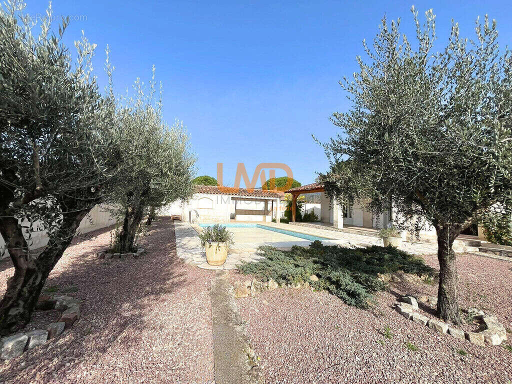 Maison à FIGANIERES