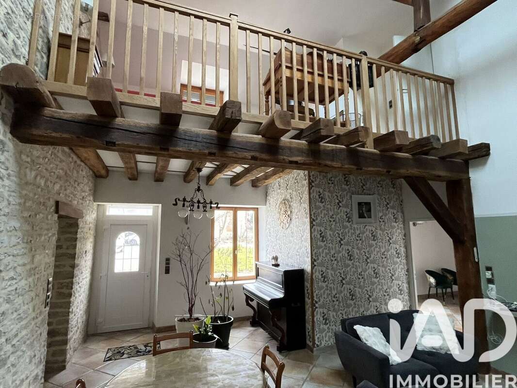 Photo 2 - Maison à BAYEL