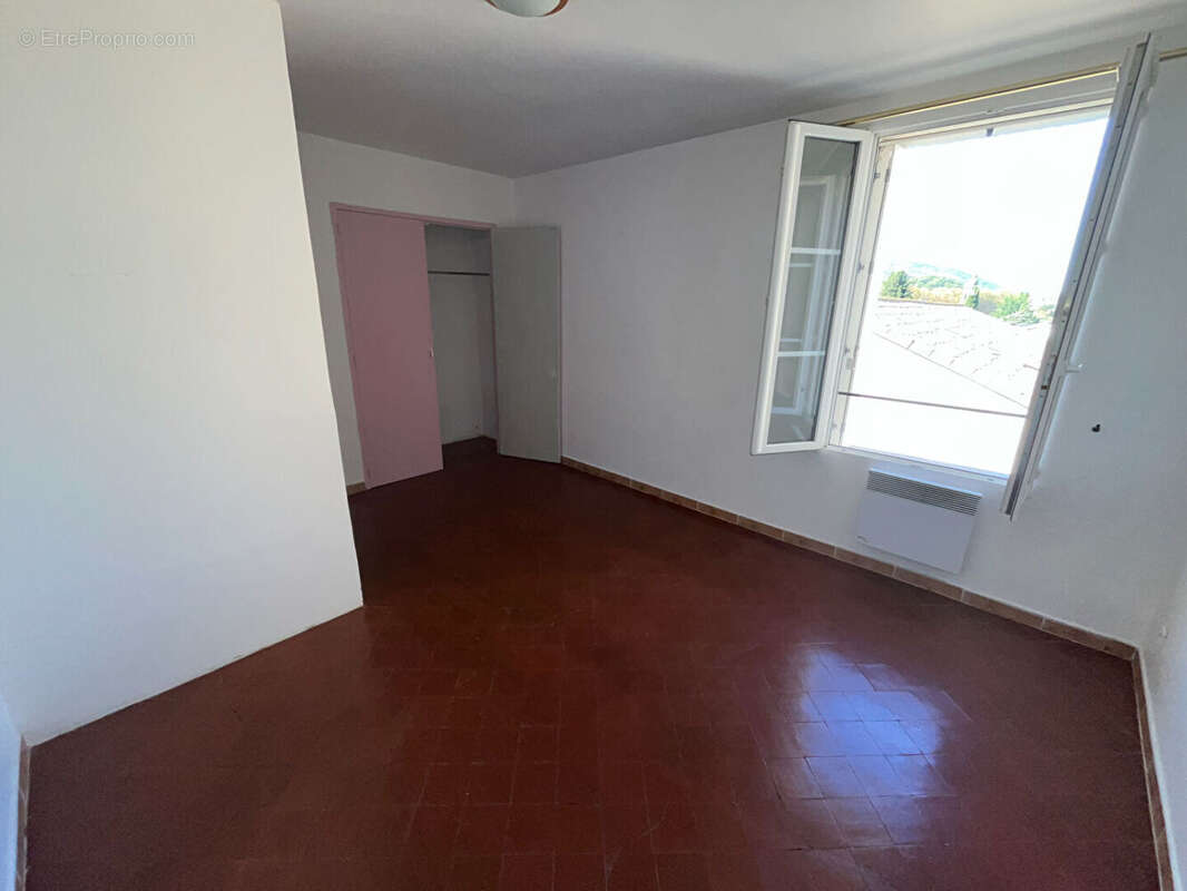 Maison de village avec garage - photo 5