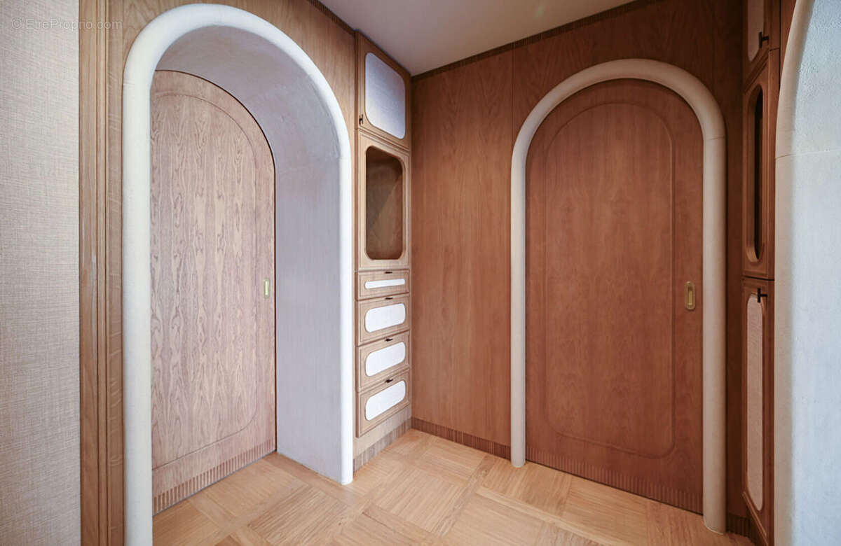 Appartement à PARIS-8E