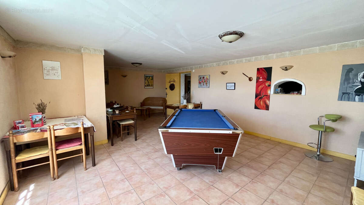 Maison à SAUMANE-DE-VAUCLUSE