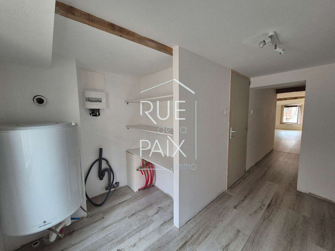 Immeuble Mixte LOUDUN CENTRE-VILLE 106 m² - 4 Pièces - photo 10