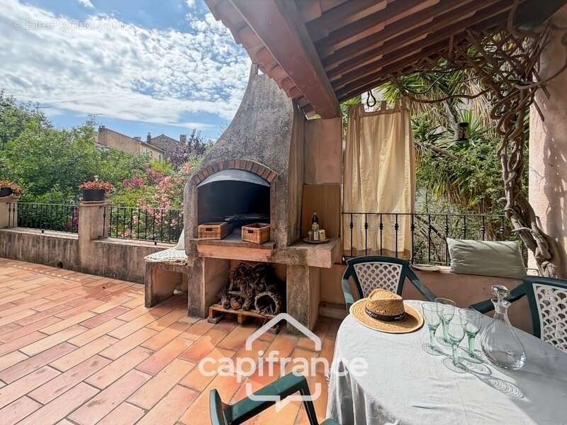 Maison à HYERES