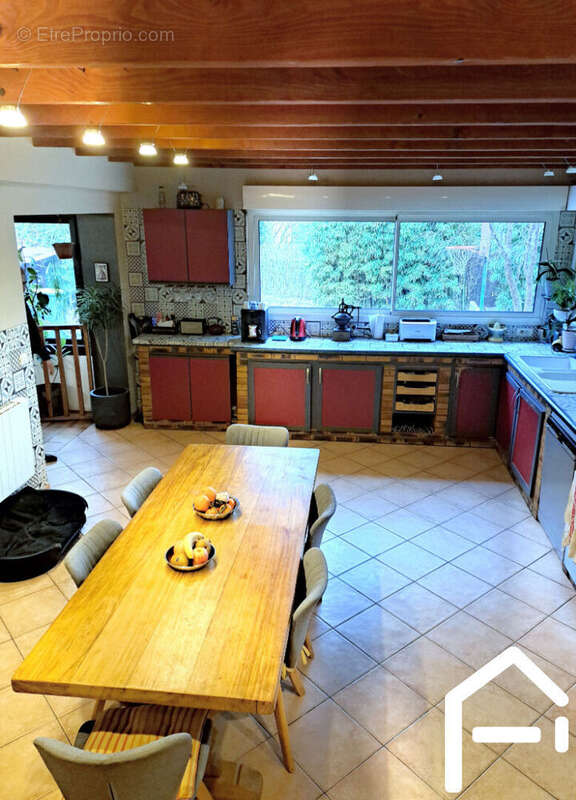 Maison à POUSSAN