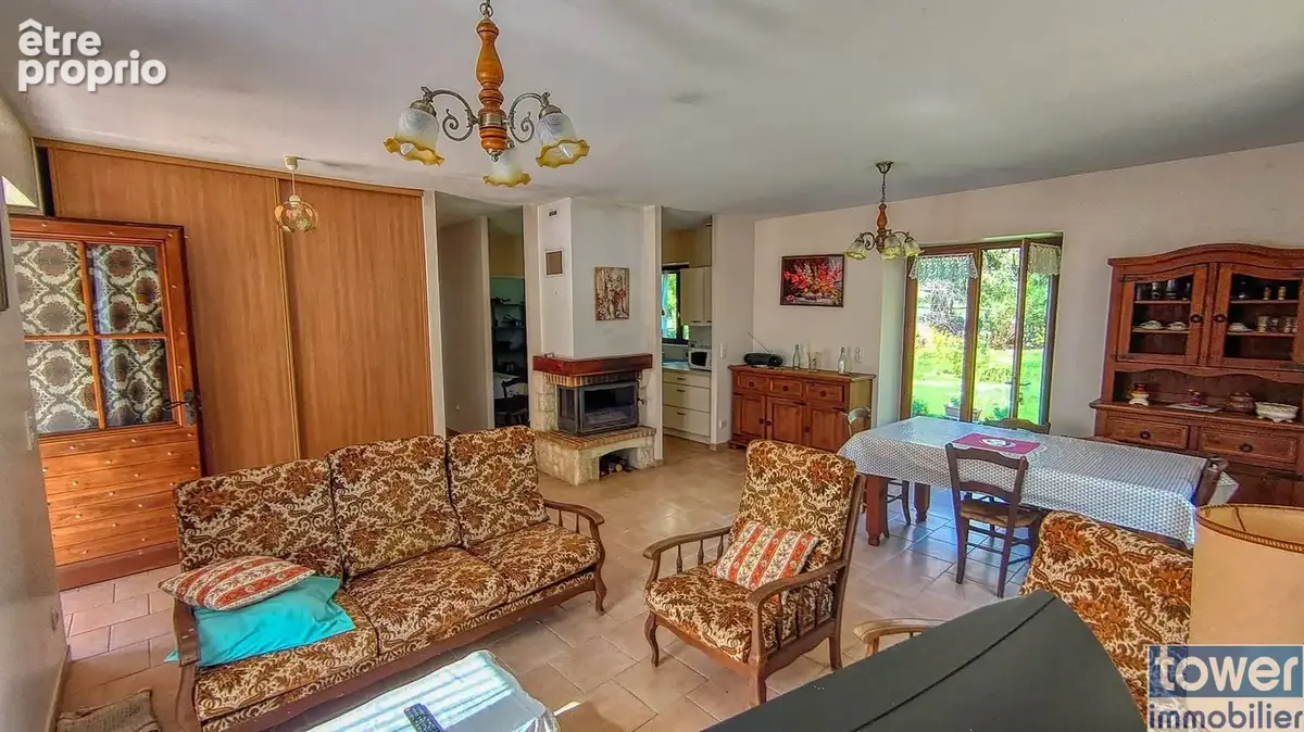 Plain pied maison en pierre avec source. 71 m2  et ses depedances 2 kms centre prayssac - photo 5