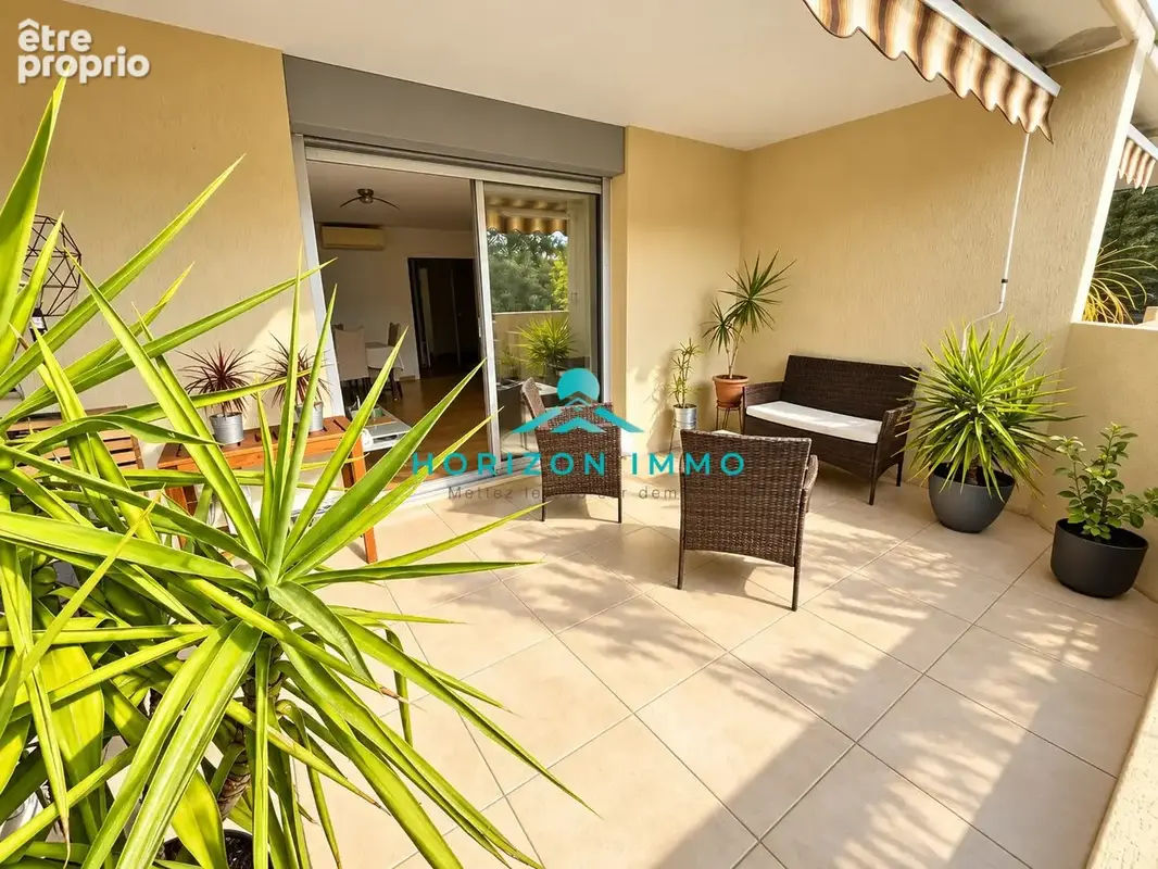 Appartement à SAINT-LAURENT-DU-VAR