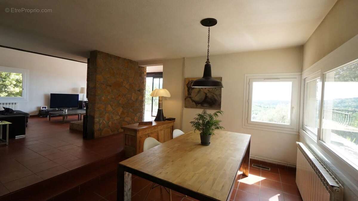 Maison à SPERACEDES