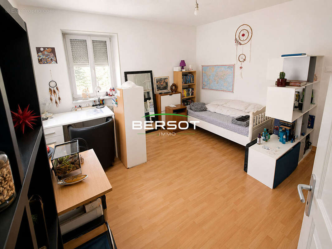 Immeuble Vesoul  8 pièce(s) 189 m2 - photo 6
