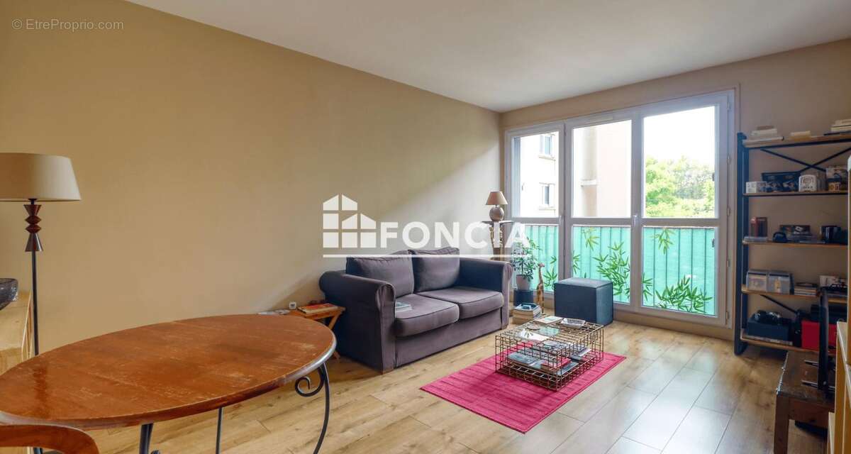 Appartement à VILLEJUIF