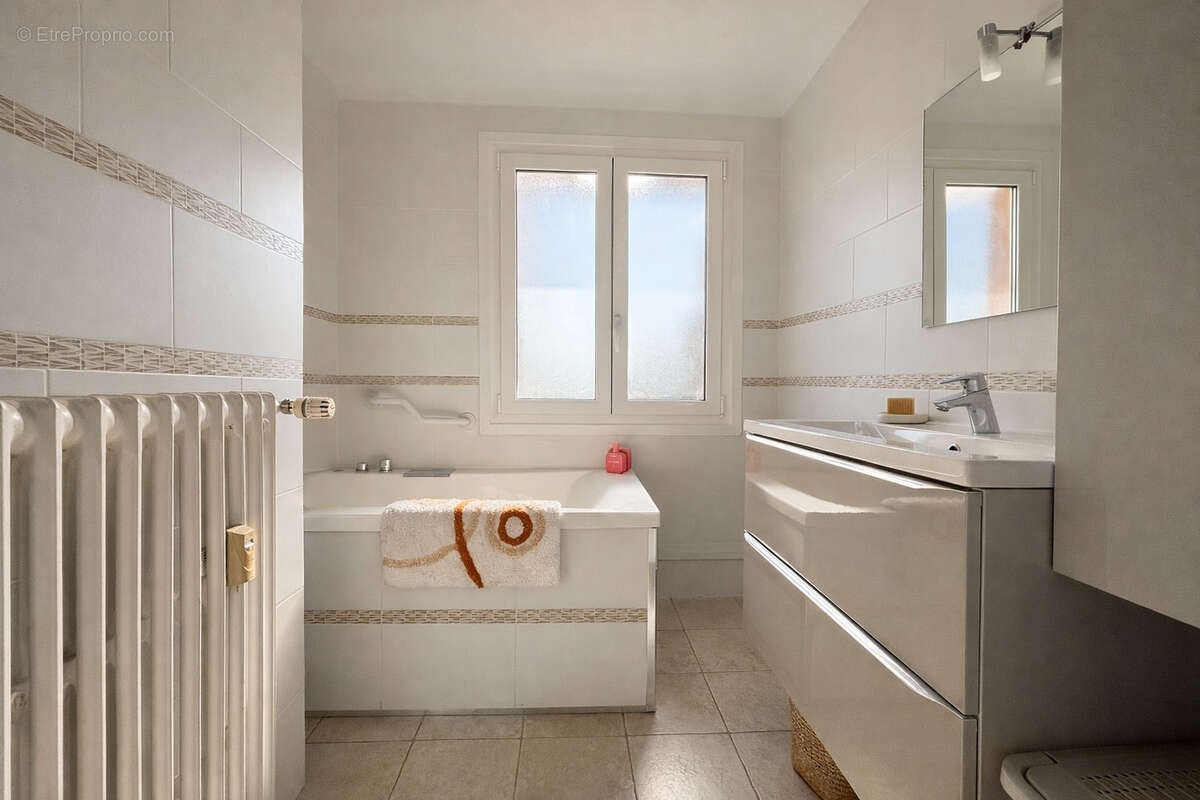 Appartement à ROQUEBRUNE-CAP-MARTIN