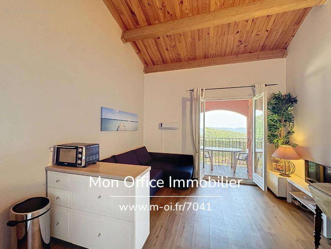 Référence : 7041-les. - studio cabine vue mer residence calme à cavalaire sur mer - photo 4