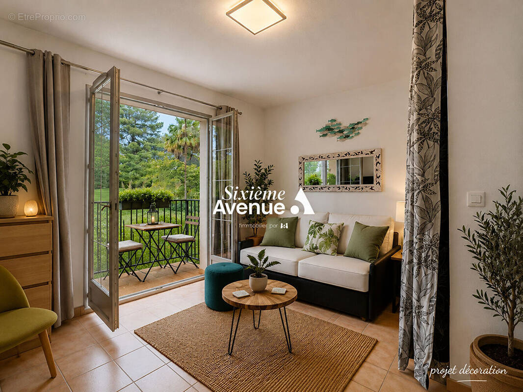 Appartement à MOUANS-SARTOUX