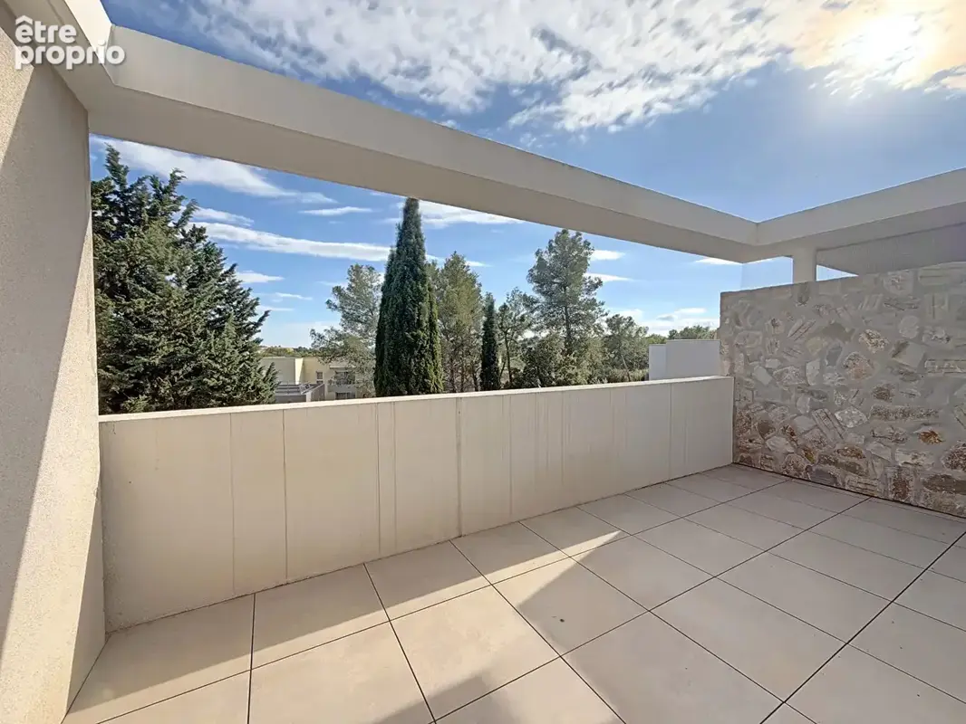 T2 en dernier étage avec terrasse de 16 m² et parking - photo 9