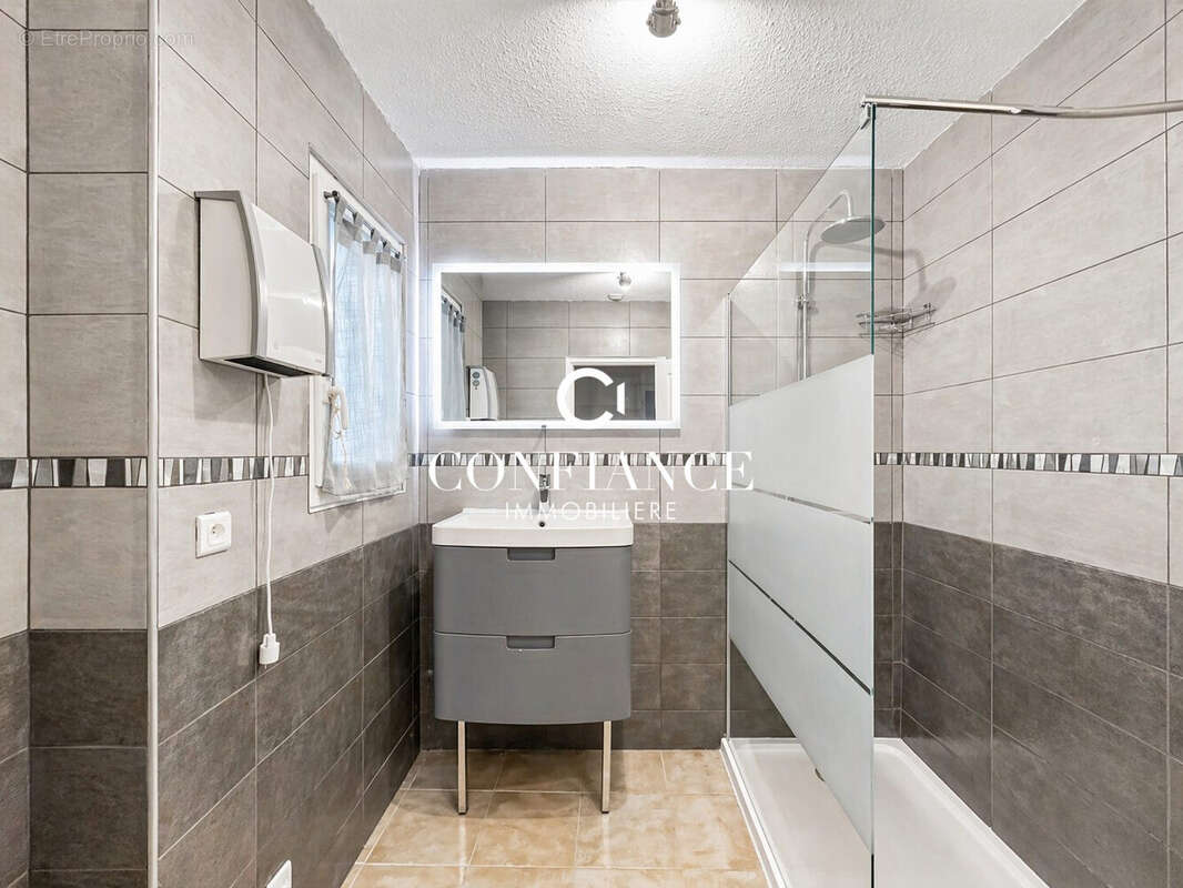 Maison 140 m² à Pierrefeu  - photo 8