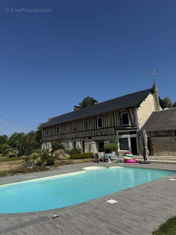 Maison à QUEVILLON