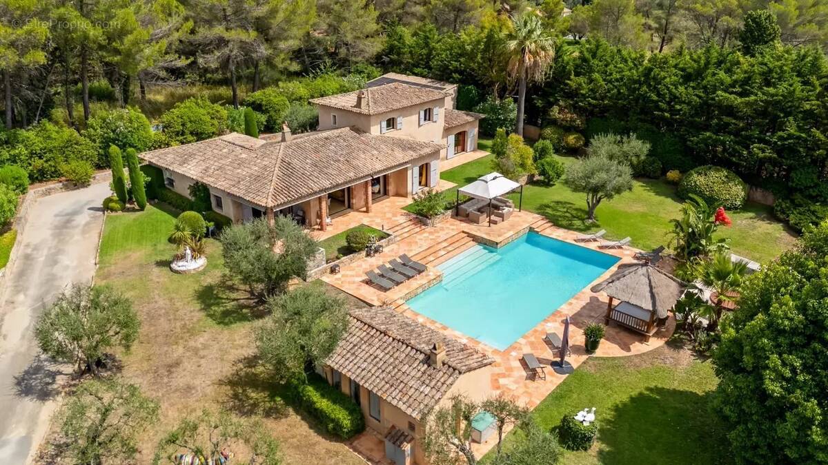 Maison à MOUANS-SARTOUX