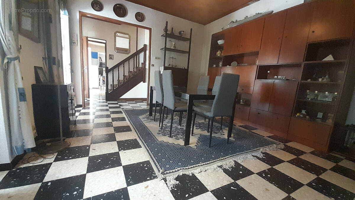 Maison à FRONTIGNAN