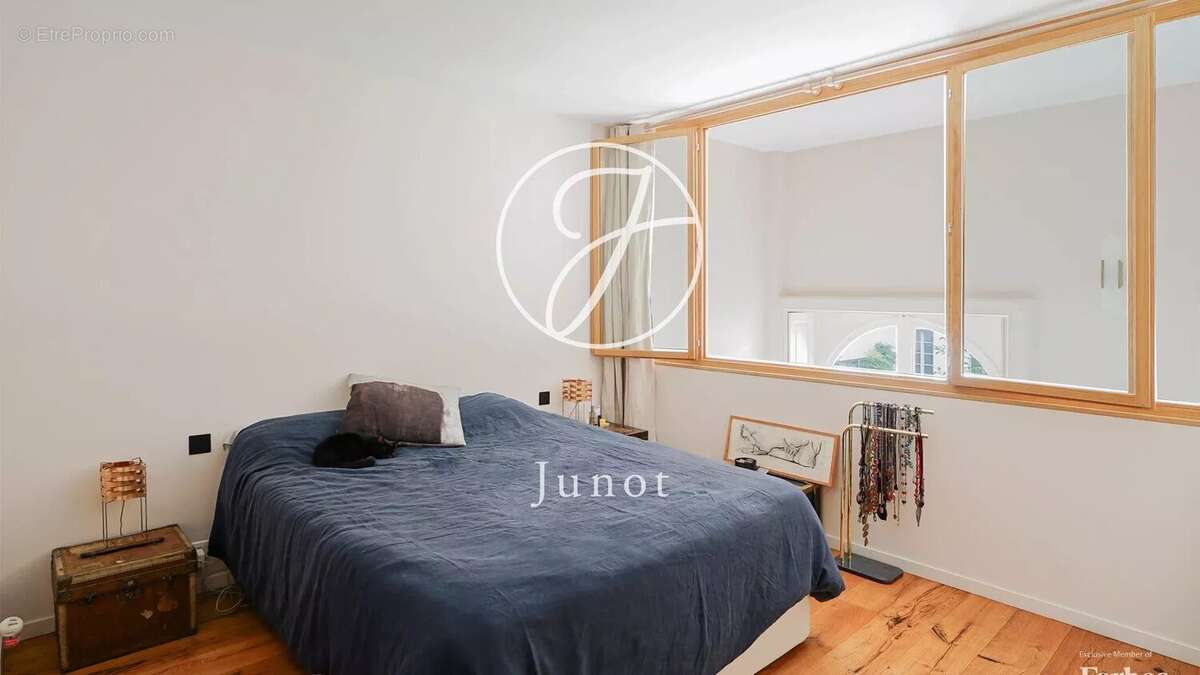 Appartement à PARIS-7E