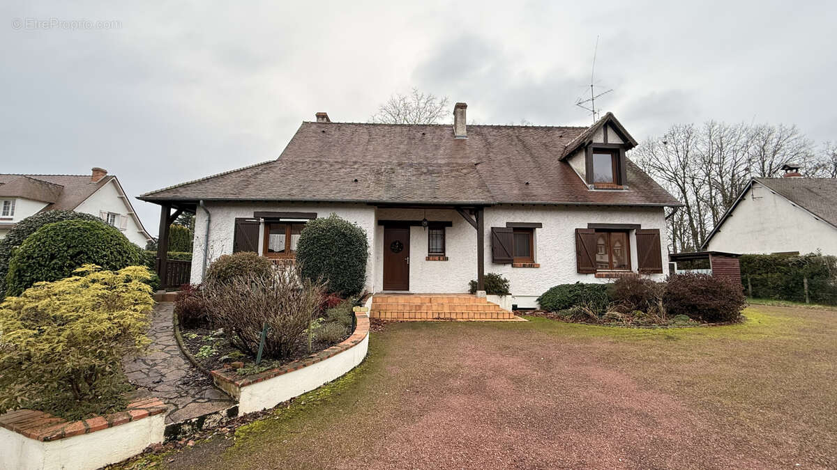 Maison à SAINT-CYR-EN-VAL