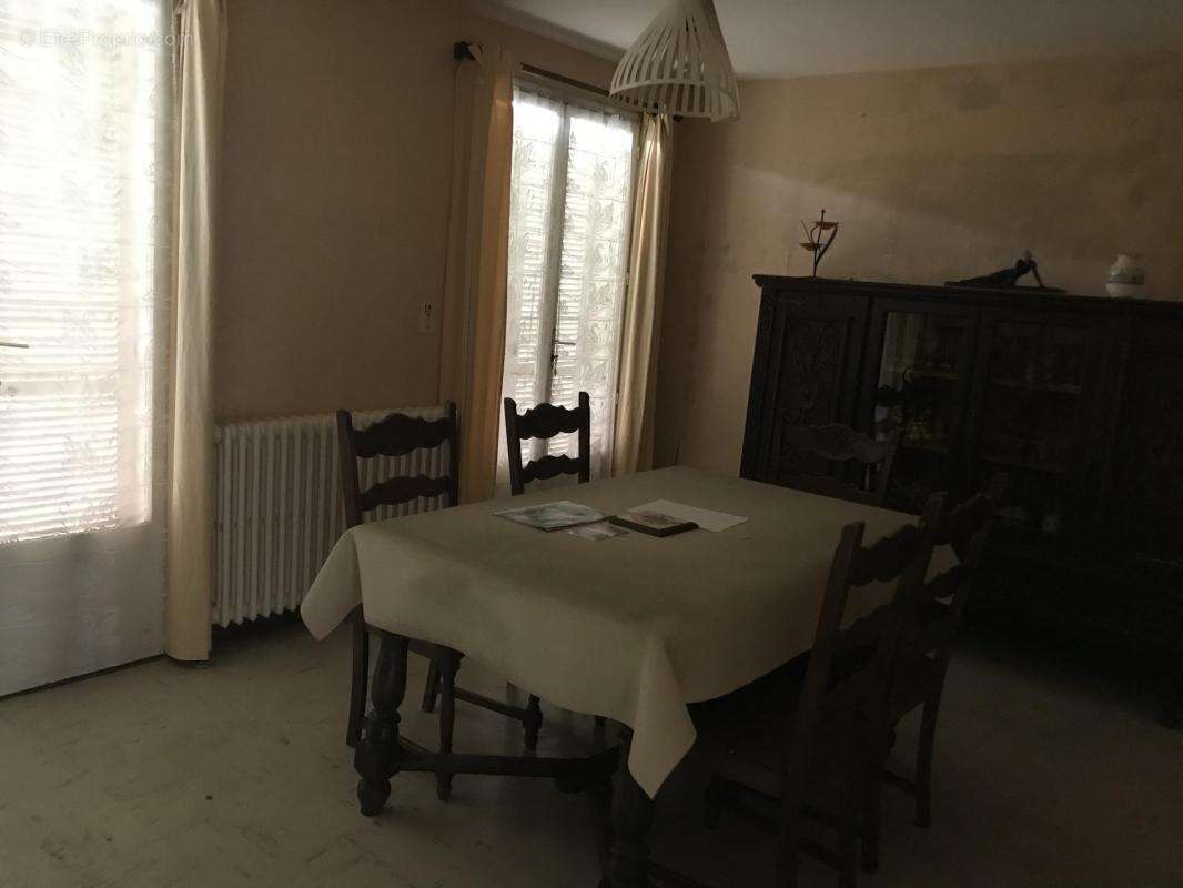 Appartement à VOUNEUIL-SOUS-BIARD