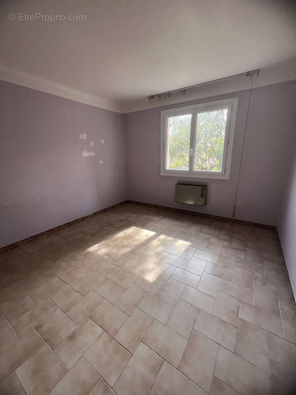 Maison à LE MUY